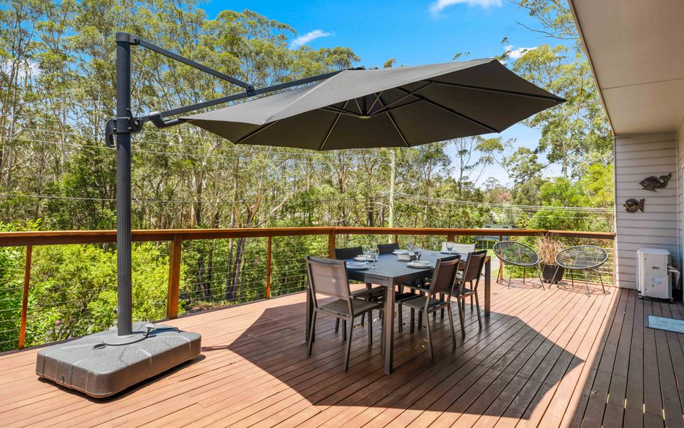 Eli405 – Rocks Place by Experience Jervis Bay