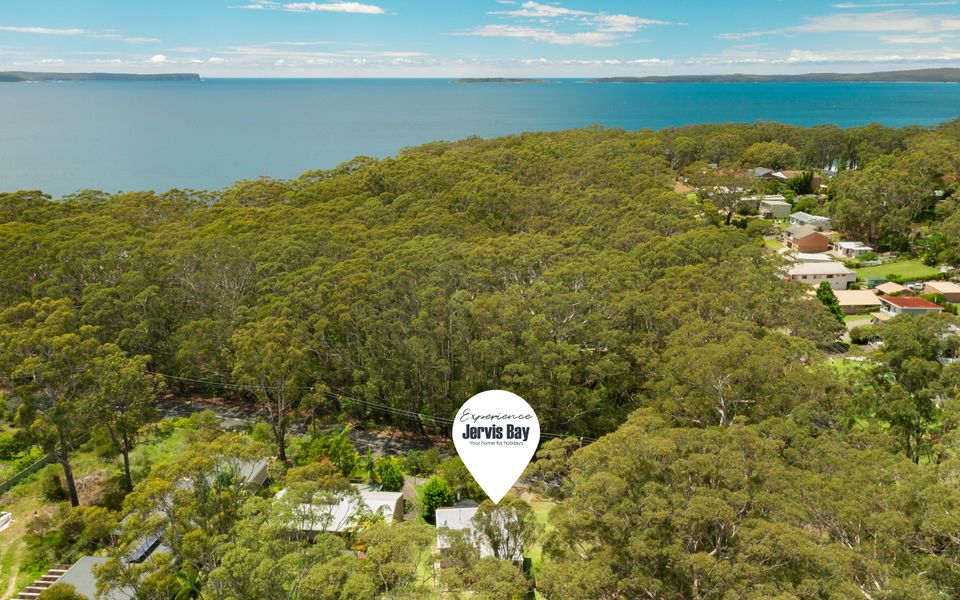 Eli405 – Rocks Place by Experience Jervis Bay