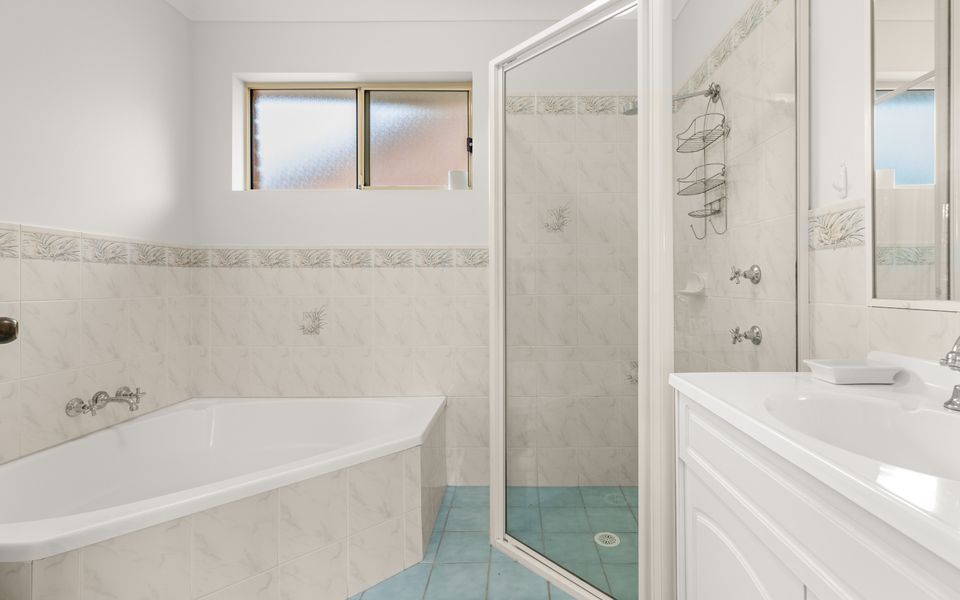 Haw1/29 – Shells by Experience Jervis Bay