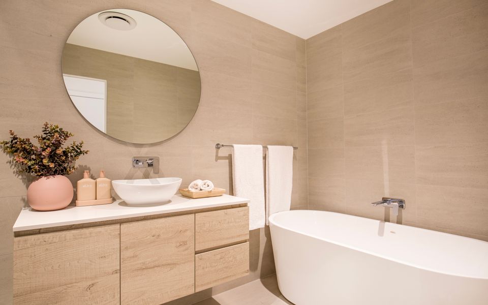 BeaG02/9 – Salty Kisses by Experience Jervis Bay