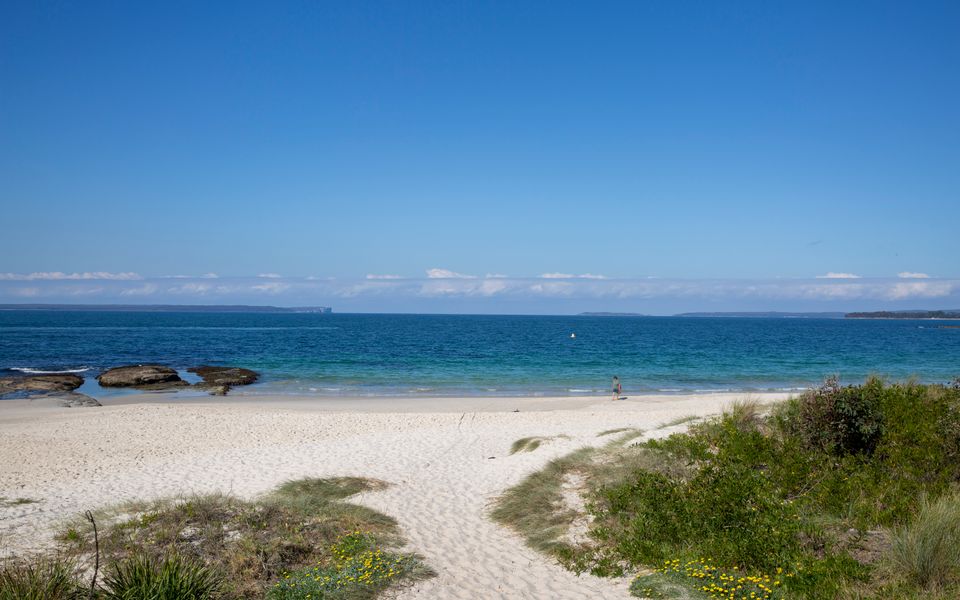 BeaG02/9 – Salty Kisses by Experience Jervis Bay