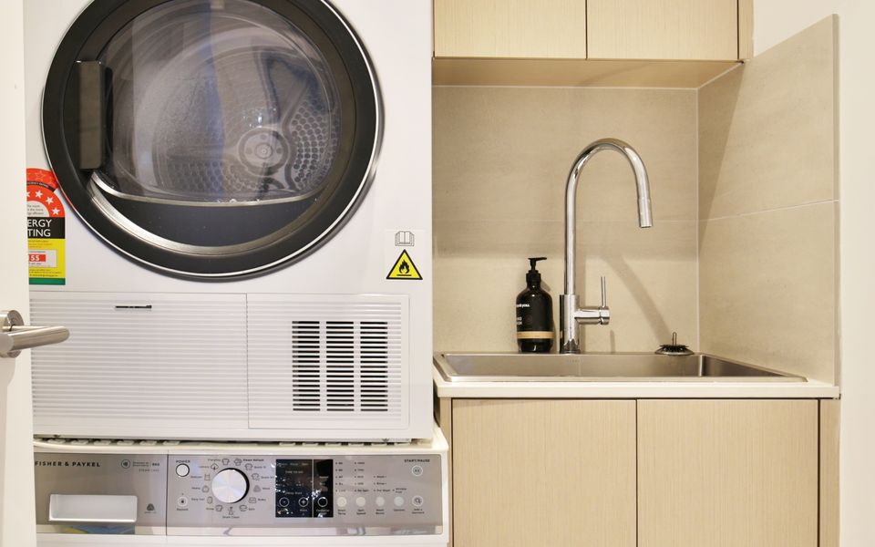 BeaG02/9 – Salty Kisses by Experience Jervis Bay