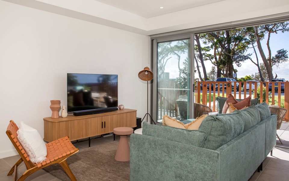 BeaG02/9 – Salty Kisses by Experience Jervis Bay