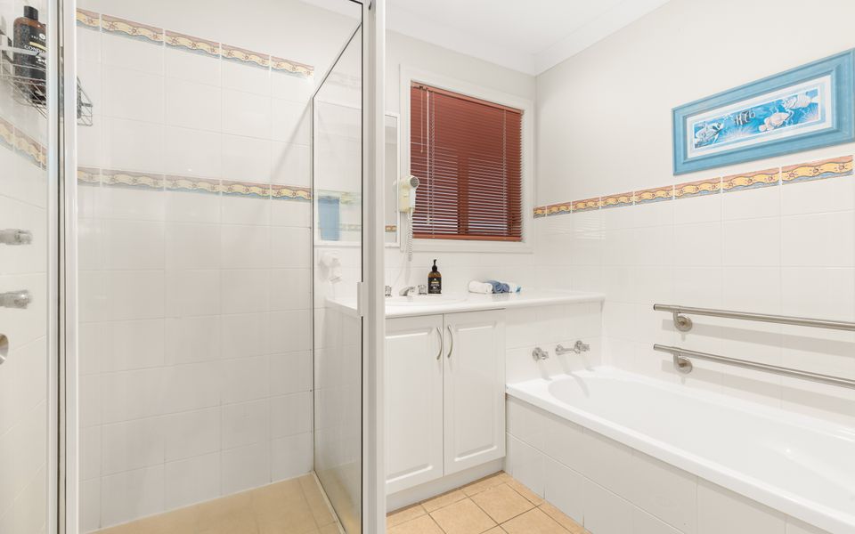 Eli2/42 – Sea Change by Experience Jervis Bay