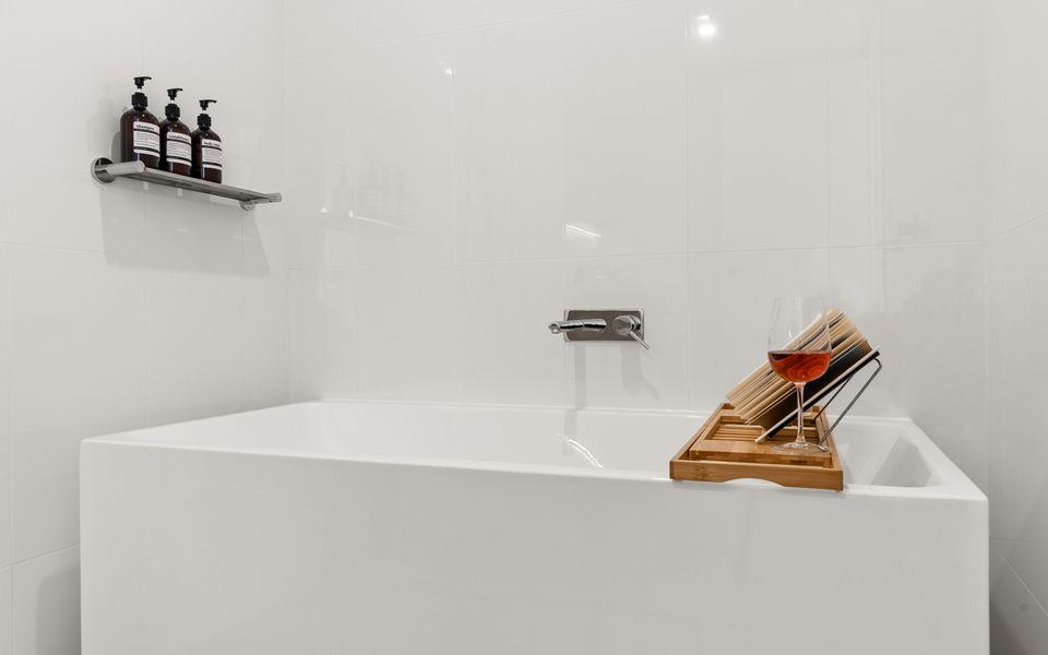 FegB302/15 – Allura Escapes by Experience Jervis Bay