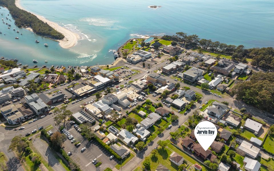 Mor3/14 – The Husky Nest by Experience Jervis Bay