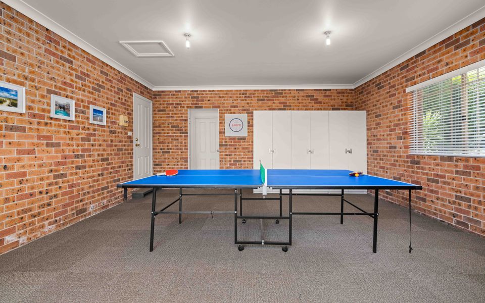 Mor3/14 – The Husky Nest by Experience Jervis Bay