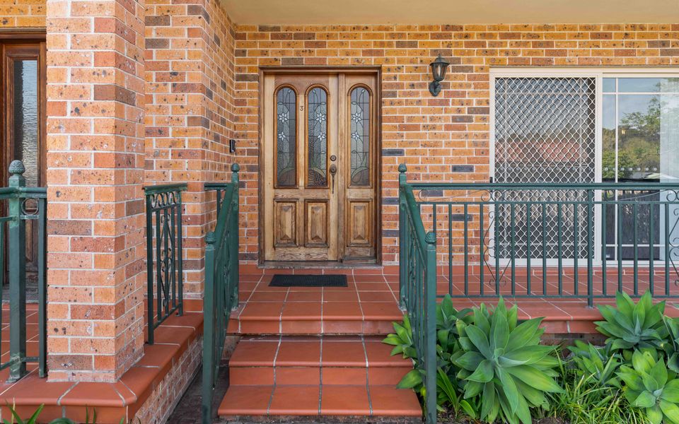 Mor3/14 – The Husky Nest by Experience Jervis Bay