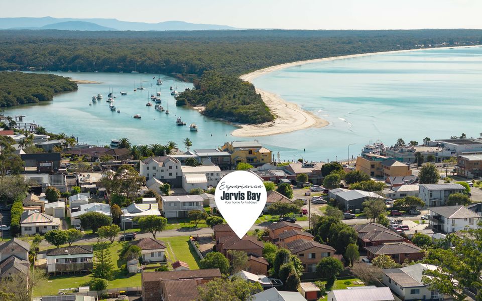 Mor3/14 – The Husky Nest by Experience Jervis Bay