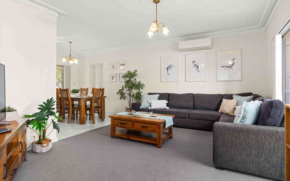 Mor3/14 – The Husky Nest by Experience Jervis Bay