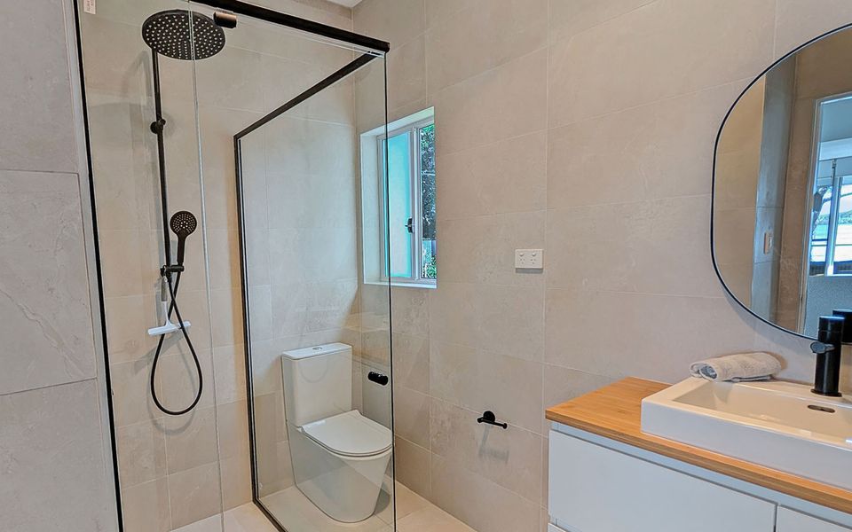 Isl12 – Billyz Basin by Experience Jervis Bay