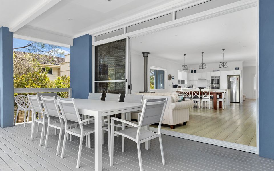 Car11 – Caroline’s Beach House by Experience Jervis Bay