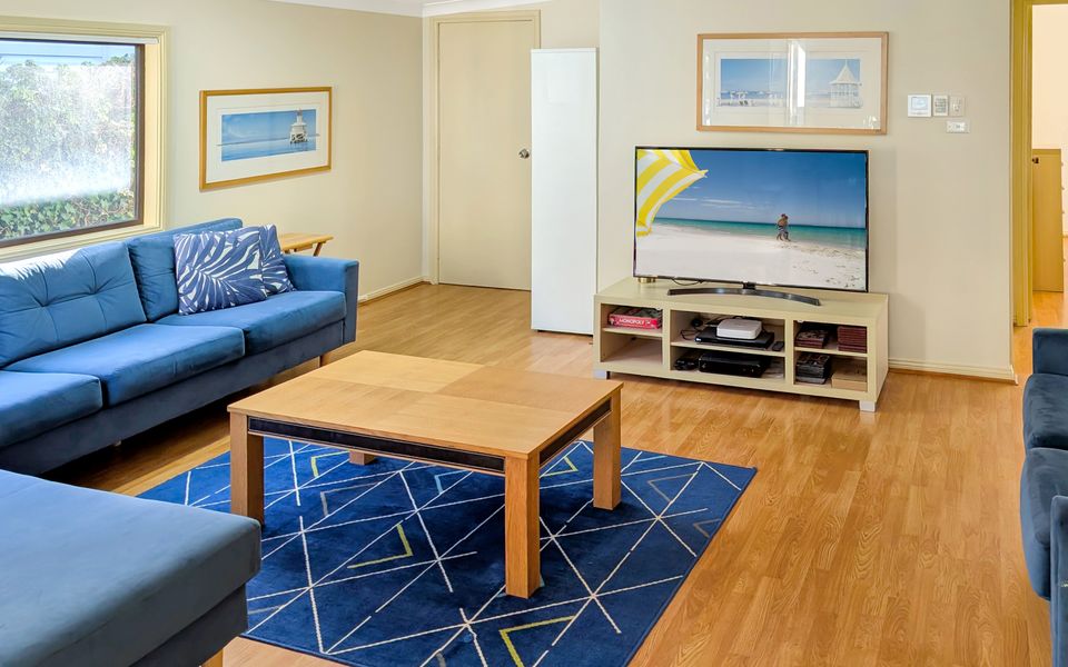 Bas64 – Chill Out @ the Basin by Experience Jervis Bay