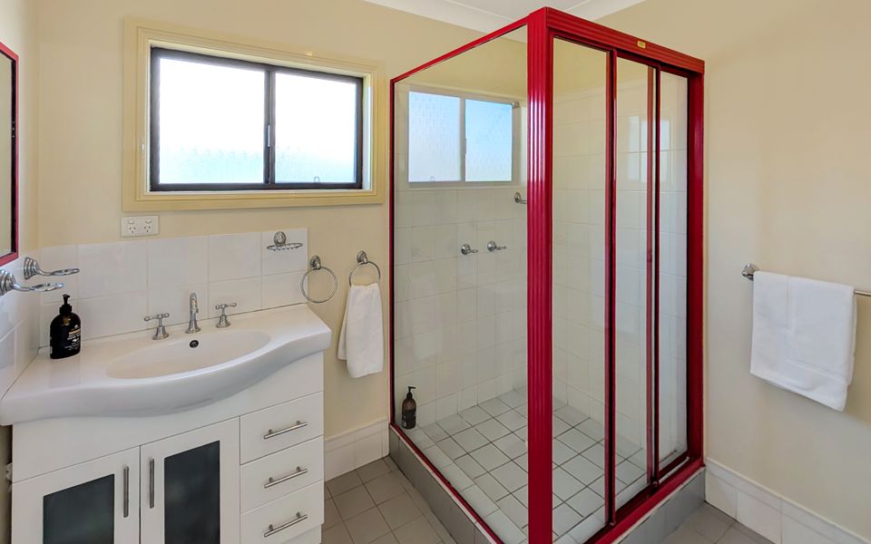 Bas64 – Chill Out @ the Basin by Experience Jervis Bay