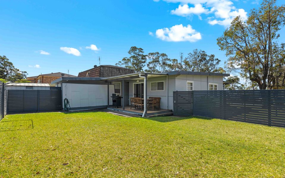 Bur63 – Huskisson Delight! by Experience Jervis Bay