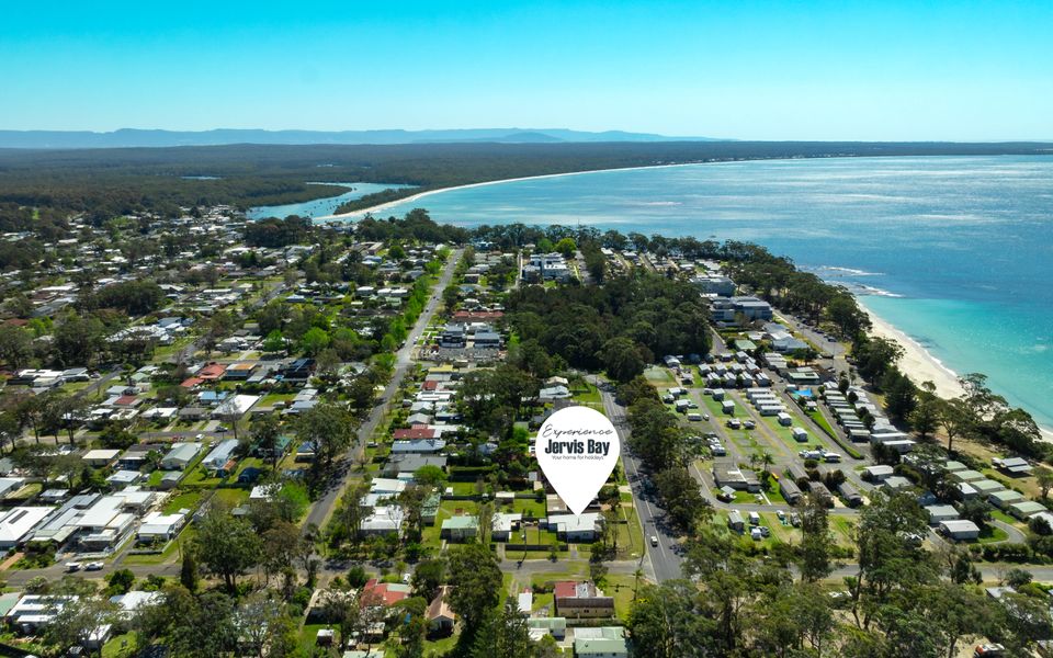 Bur63 – Huskisson Delight! by Experience Jervis Bay