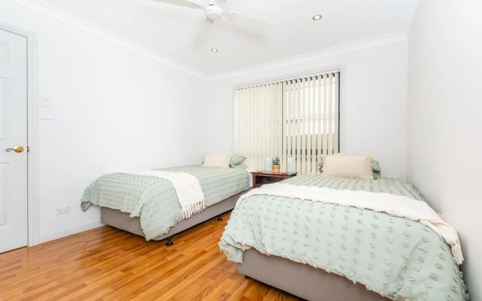 Wal42b – Poolside Oasis by Experience Jervis Bay