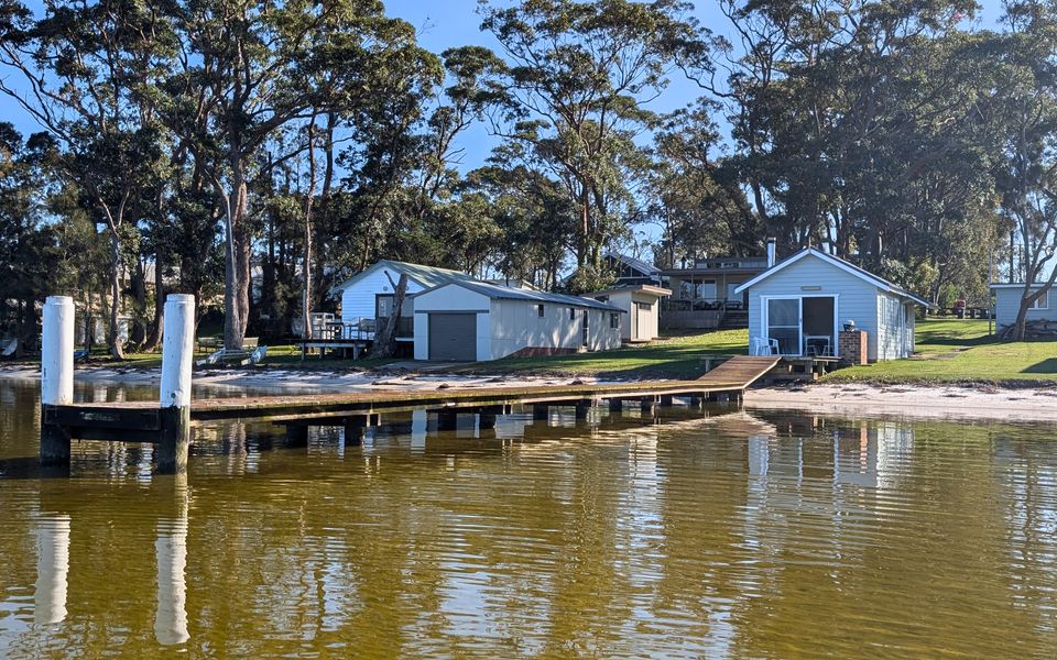 Nav135 – The Boathouse on Naval by Experience Jervis Bay