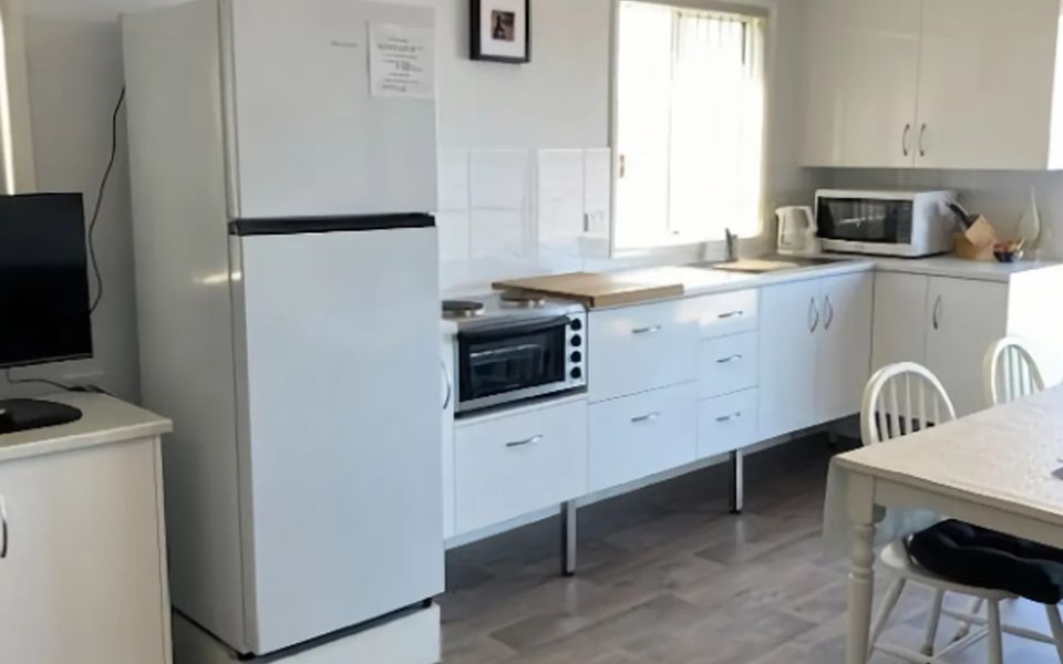 Nav135 – The Boathouse on Naval by Experience Jervis Bay