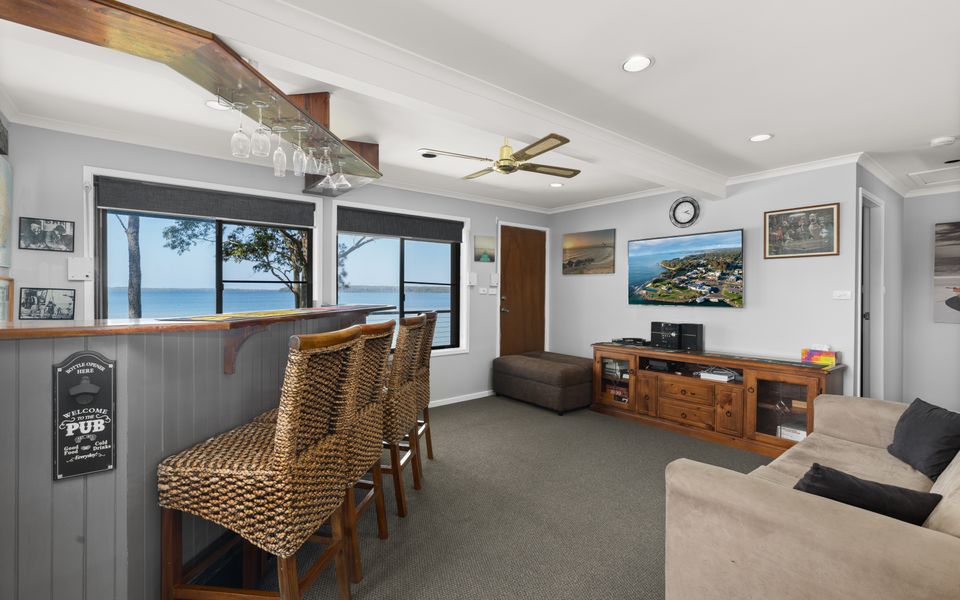 Lor26 – Sea Eagle by Experience Jervis Bay