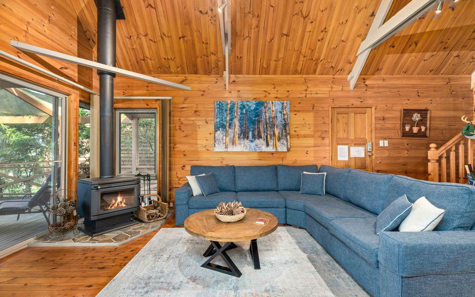 Gre140 – Halcyon on the Basin by Experience Jervis Bay