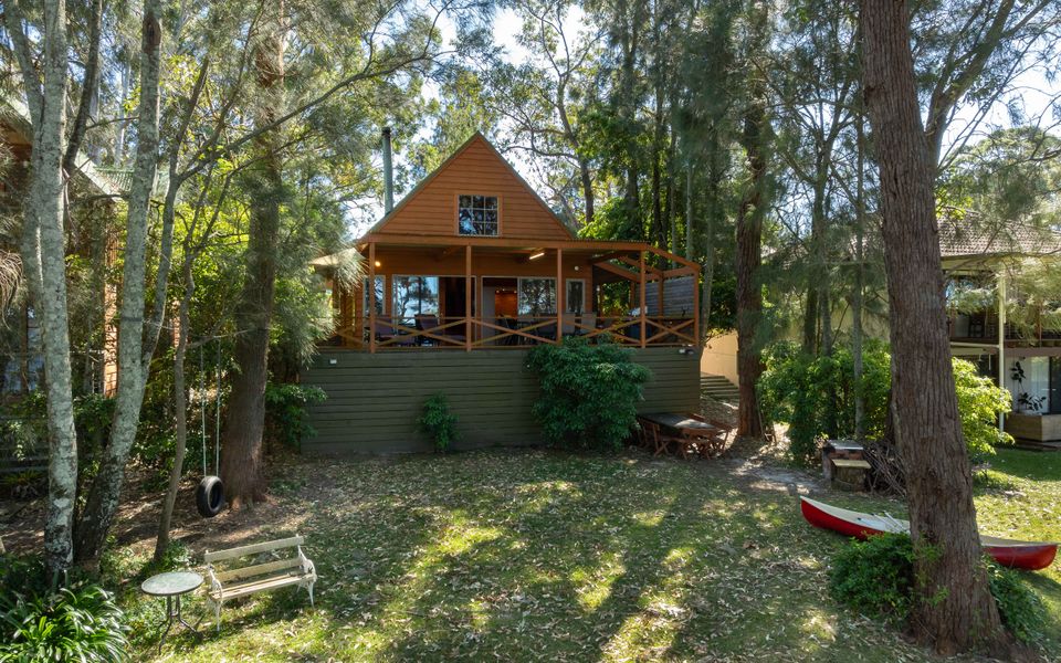 Gre140 – Halcyon on the Basin by Experience Jervis Bay