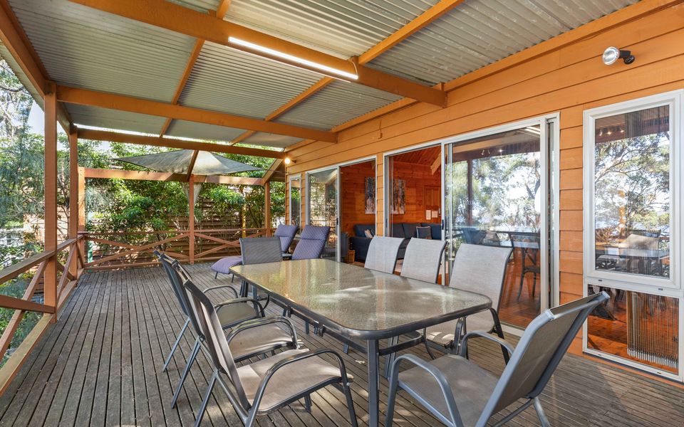 Gre140 – Halcyon on the Basin by Experience Jervis Bay