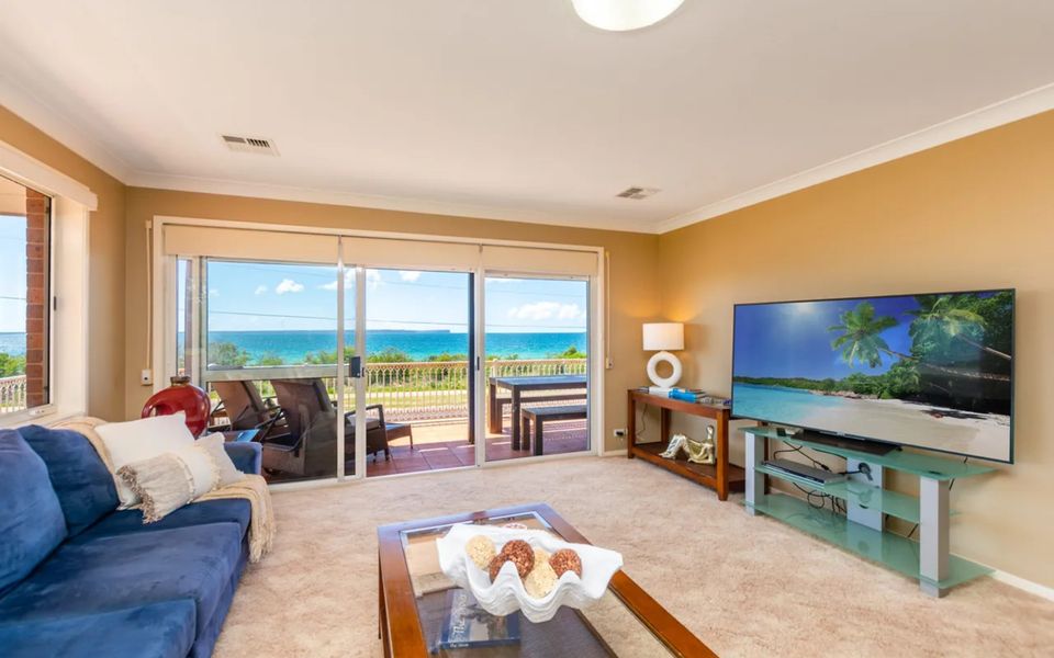 Ill35 – Palms on Collingwood by Experience Jervis Bay