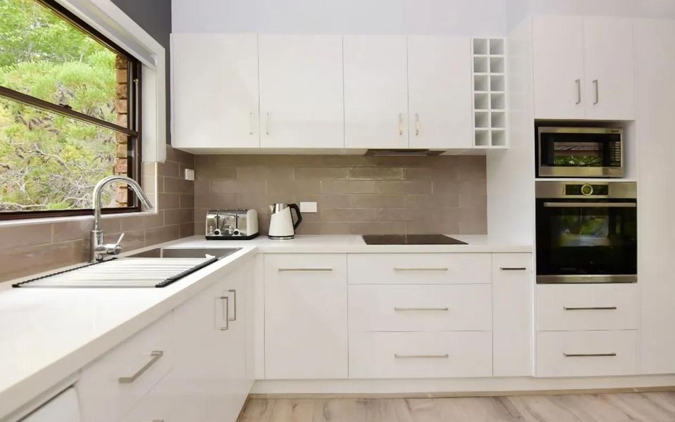 Ros10 – All Decked Out @ Hyams Beach by Experience Jervis