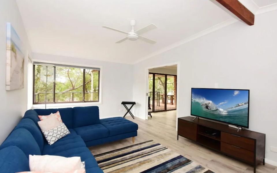 Ros10 – All Decked Out @ Hyams Beach by Experience Jervis