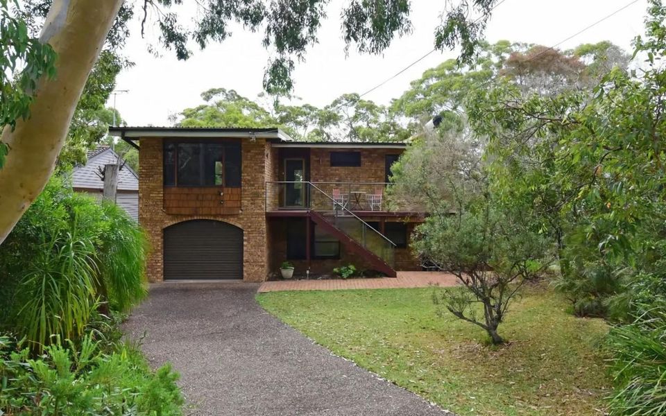 Ros10 – All Decked Out @ Hyams Beach by Experience Jervis