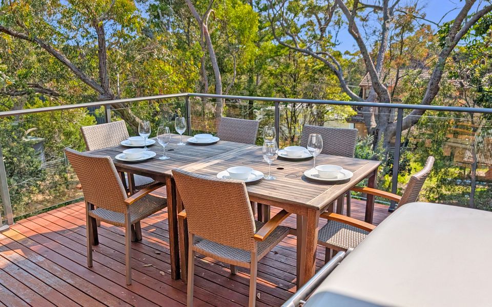 Ros10 – All Decked Out @ Hyams Beach by Experience Jervis