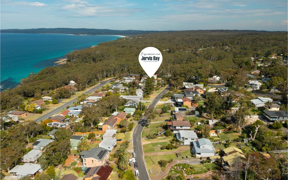 Dac68 – Seaglass Jervis Bay by Experience Jervis Bay