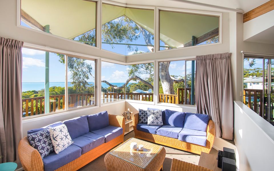 Dac68 – Seaglass Jervis Bay by Experience Jervis Bay