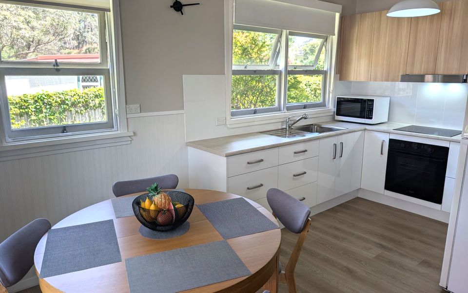 Bow4 – Jack’s Beach Shack by Experience Jervis Bay