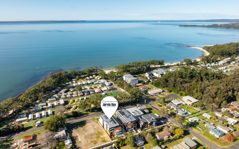 FegA104/15 – HuskySun by Experience Jervis Bay