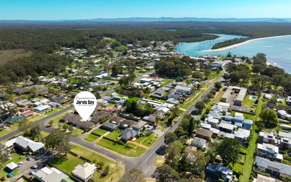 Cur3/50 – Pipis Huskisson by Experience Jervis Bay