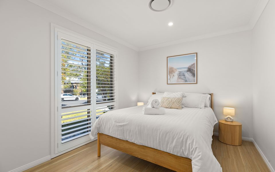 Cur3/50 – Pipis Huskisson by Experience Jervis Bay