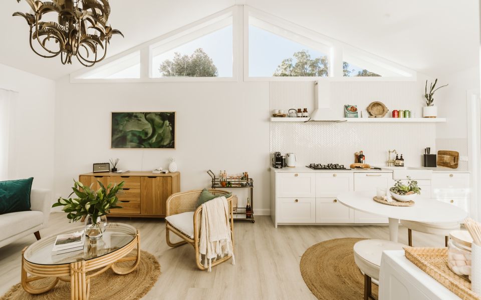 Cal18 – Luna by Experience Jervis Bay