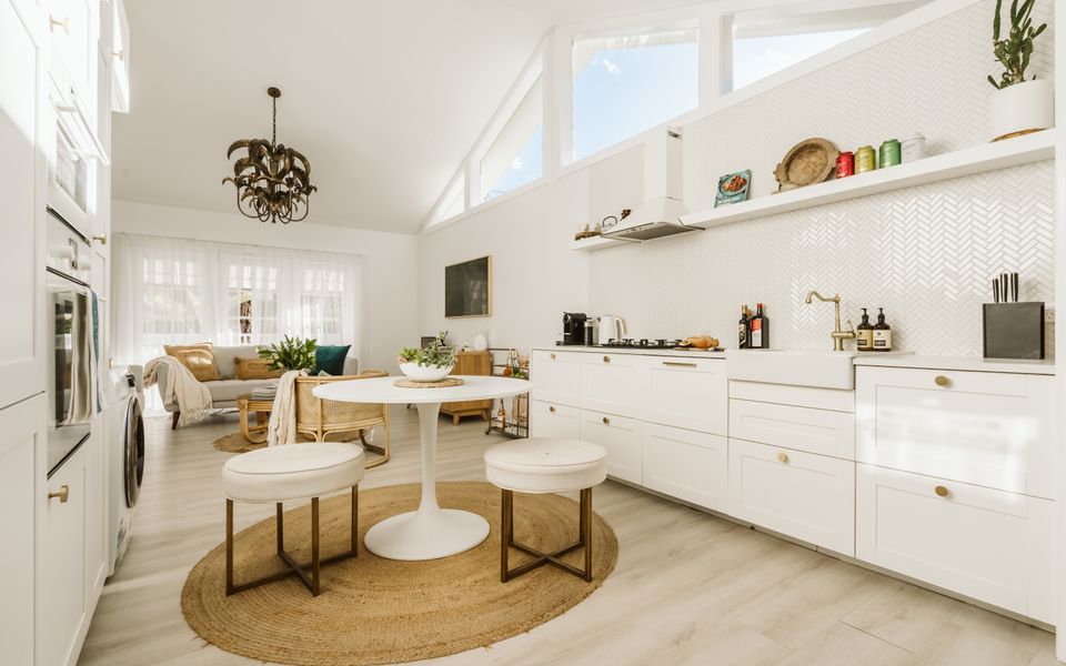 Cal18 – Luna by Experience Jervis Bay