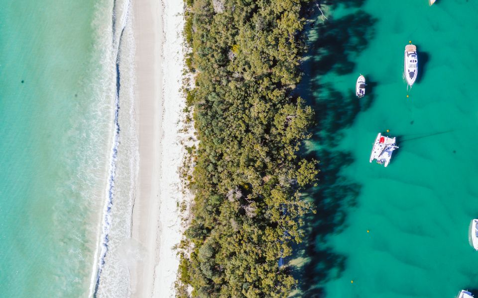 Cal18 – Luna by Experience Jervis Bay