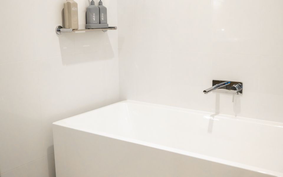 FegA203/15 – Happy Hour by Experience Jervis Bay