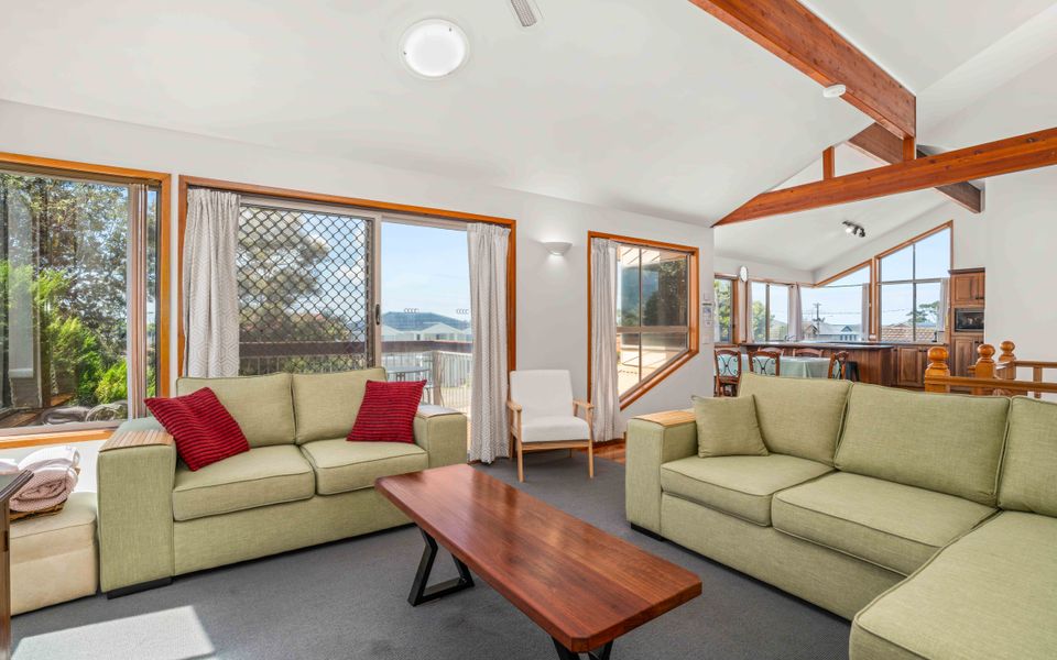 Lam37 – Wavesong by Experience Jervis Bay