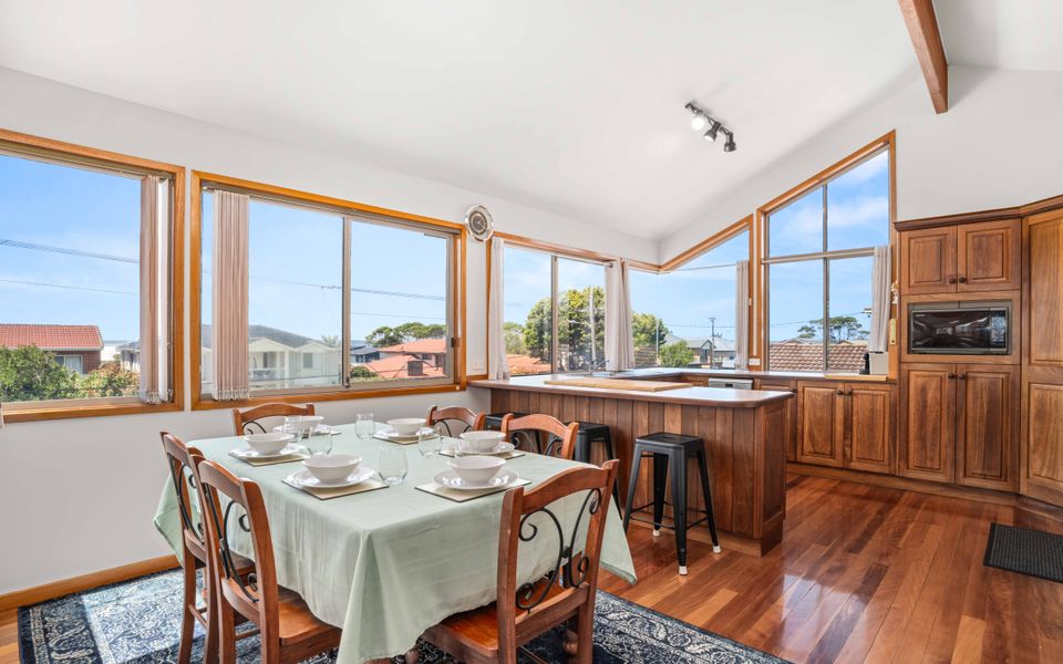 Lam37 – Wavesong by Experience Jervis Bay