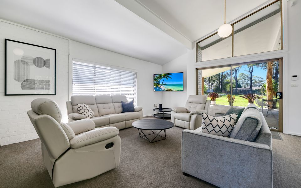 Old15 – The Chateau by Experience Jervis Bay