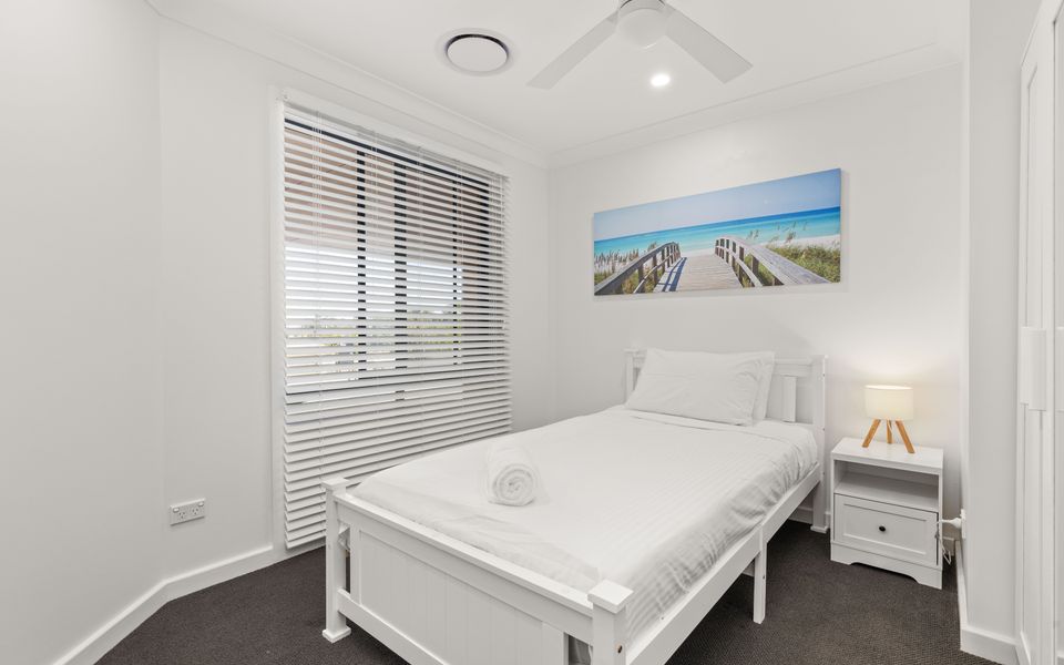 Tur34 – Topsy Turvey by Experience Jervis Bay