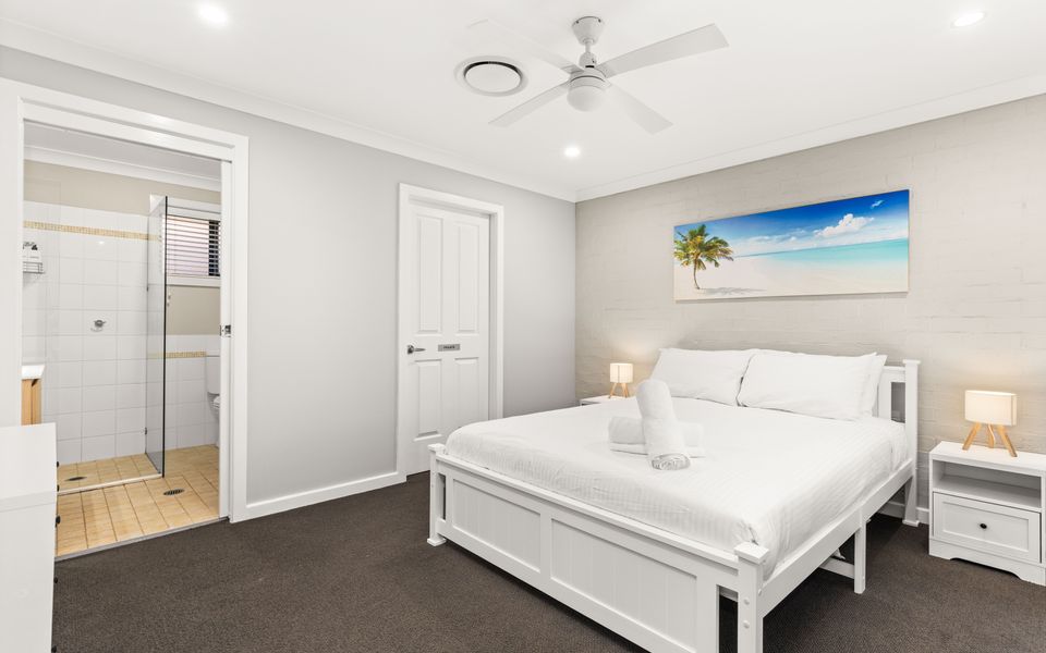 Tur34 – Topsy Turvey by Experience Jervis Bay