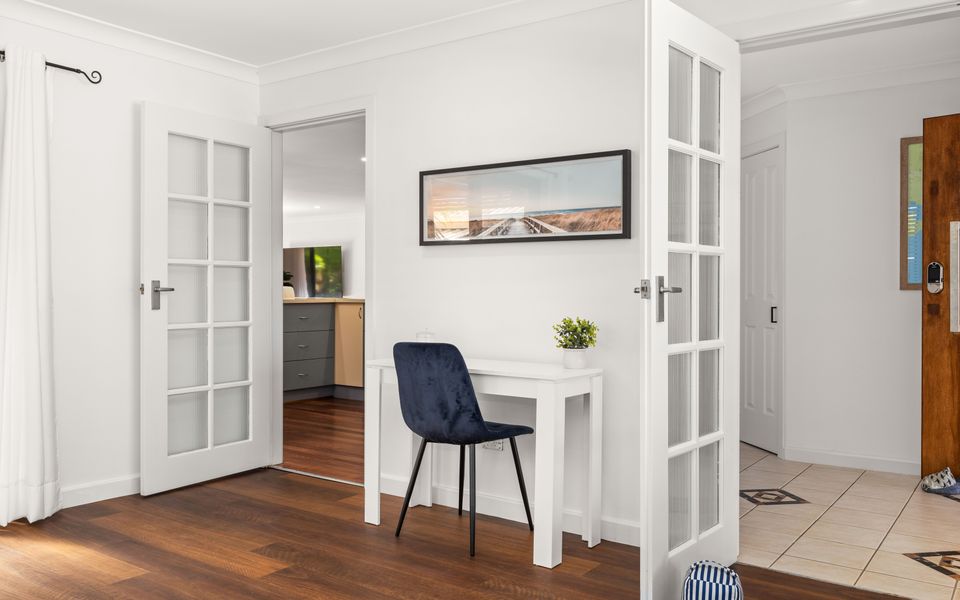 Tur34 – Topsy Turvey by Experience Jervis Bay