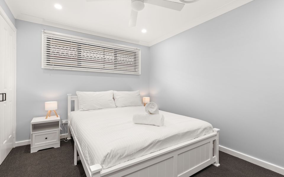 Tur34 – Topsy Turvey by Experience Jervis Bay