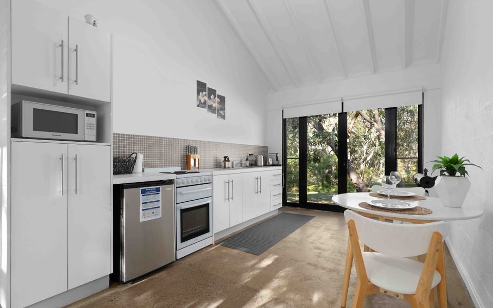 Fre103 – Greenfields Beach House & Studio